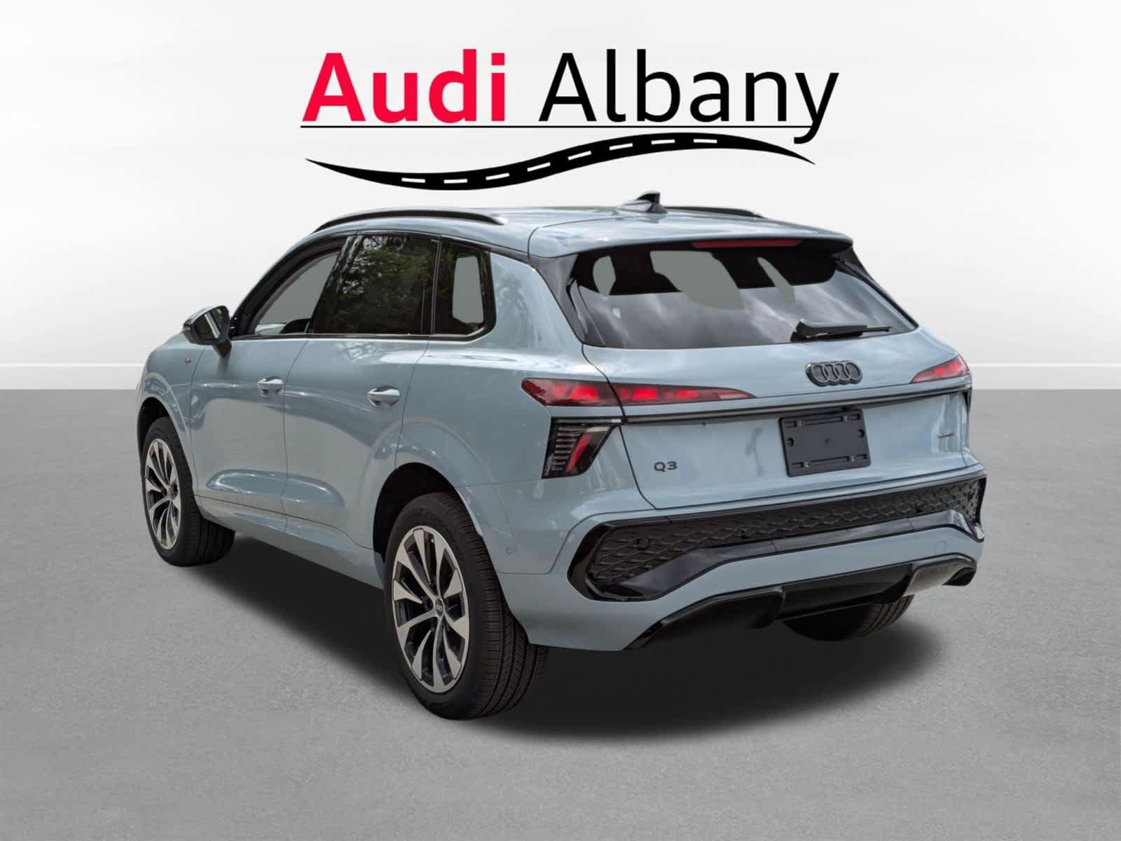 New 2026 Audi Q3 quattro 2.0T AWD/4WD image 3