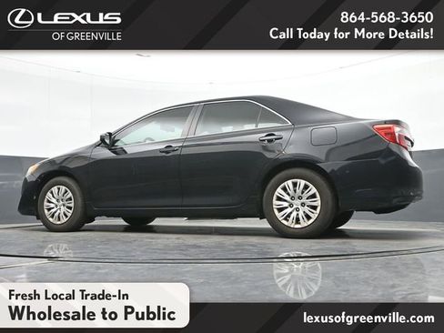 Used 2014 Toyota Camry FWD image 15