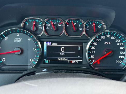 Used 2018 GMC Yukon SLT AWD/4WD image 28