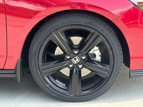 Used 2023 Honda Accord Sport image 11