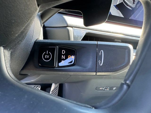 Used 2024 Kia EV9 GT-Line AWD/4WD image 43