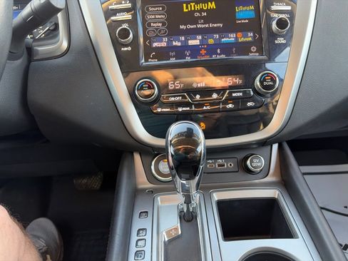 Used 2023 Nissan Murano SV AWD/4WD image 22