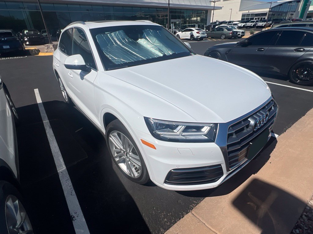 Used 2018 Audi Q5 2.0T Premium Plus w/ Premium Plus Package AWD/4WD image 2