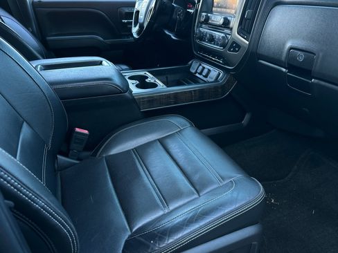 Used 2015 GMC Sierra 3500 Denali image 15