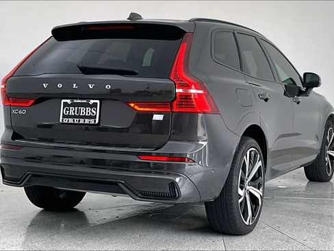 Certified 2023 Volvo XC60 T8 Ultimate w/ Climate Package AWD/4WD image 2
