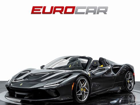Used 2022 Ferrari F8 Tributo image 1