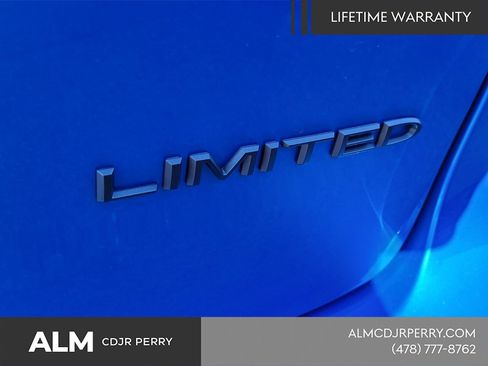 New 2026 Chrysler Pacifica Limited w/ S Appearance Package FWD image 15