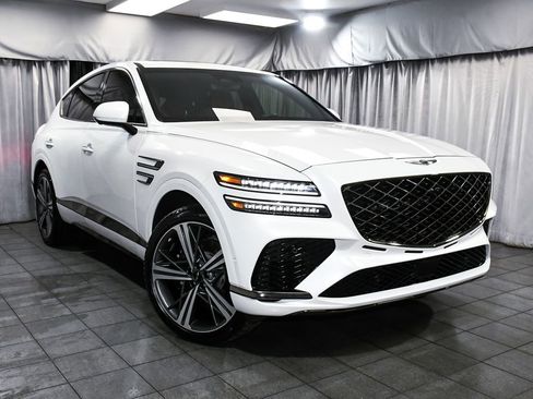 Used 2025 Genesis GV80 3.5T e-SC AWD/4WD image 3