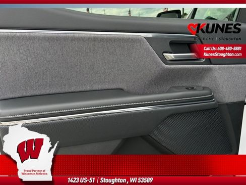 New 2026 GMC Sierra EV Elevation AWD/4WD image 37