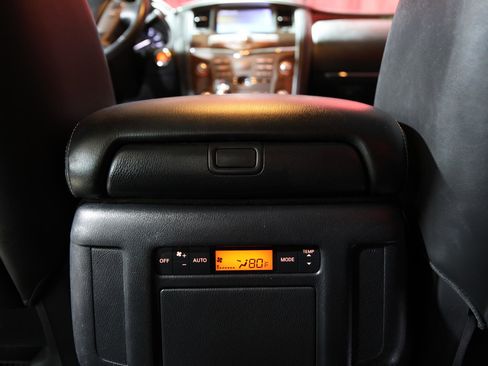 Used 2017 Nissan Armada SL w/ Interior Lighting Package RWD image 16