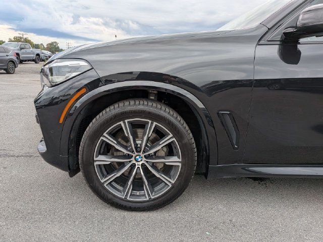 Used 2019 BMW X5 xDrive40i w/ M Sport Package AWD/4WD image 24