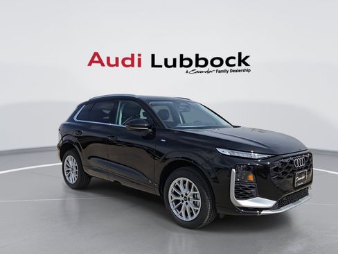 New 2026 Audi Q3 quattro 2.0T AWD/4WD image 2