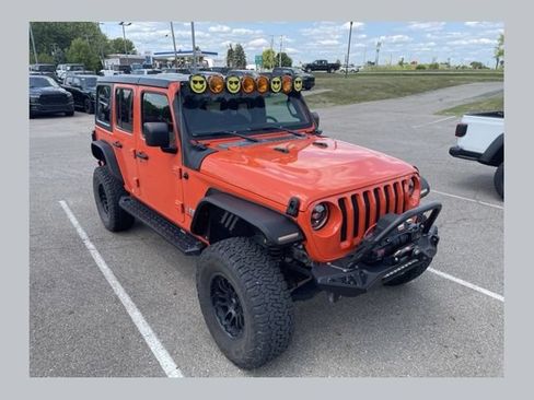 Used 2018 Jeep Wrangler Unlimited Sport S AWD/4WD image 1