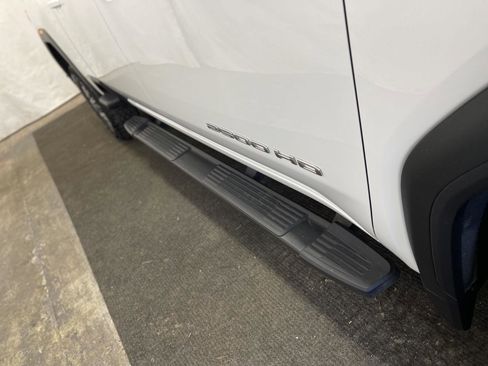 Used 2023 GMC Sierra 2500 SLE w/ SLE Convenience Package image 7