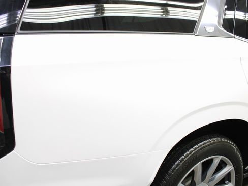 Used 2023 Cadillac Escalade Premium Luxury Platinum image 49