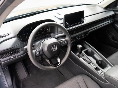 Used 2025 Honda Accord LX image 3