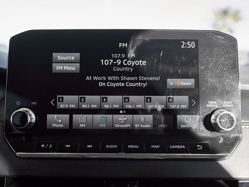 Used 2023 Mitsubishi Outlander SE image 46