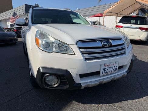 Used 2014 Subaru Outback 2.5i Premium AWD/4WD image 11
