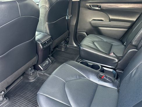Certified 2026 Toyota Highlander Limited image 15
