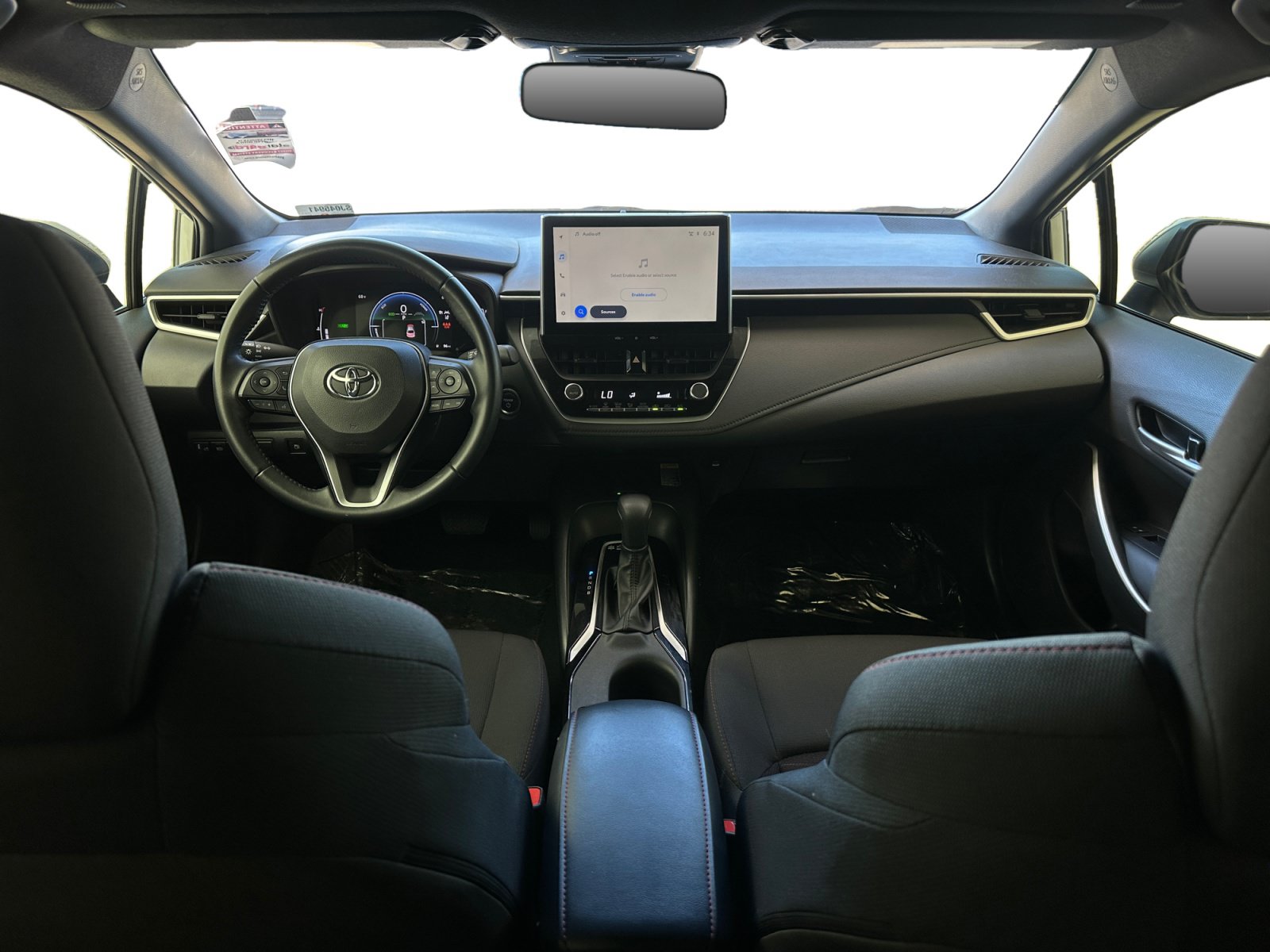 Used 2025 Toyota Corolla SE w/ SE Premium Package FWD image 10