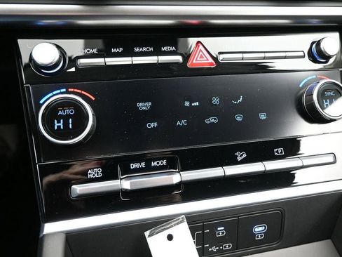 New 2026 Hyundai Santa Fe SE FWD image 22