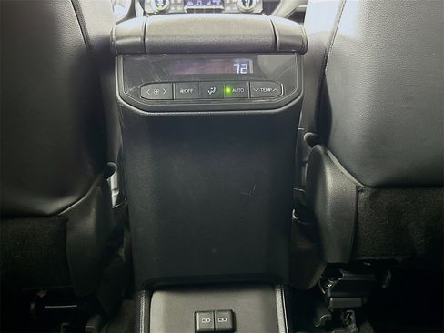 Certified 2023 Toyota Highlander XSE image 25