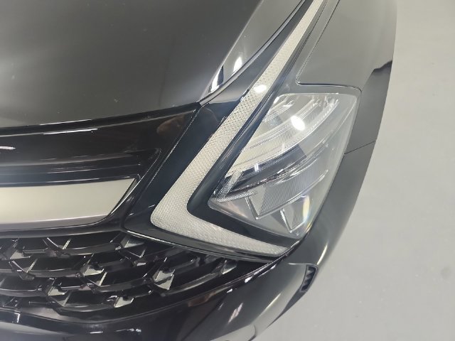 Used 2023 Kia Sportage X-Line w/ X-Line Premium Package AWD/4WD image 28