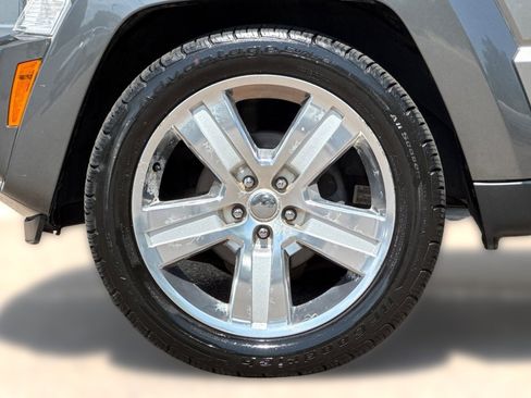 Used 2012 Jeep Liberty Limited Jet RWD image 12