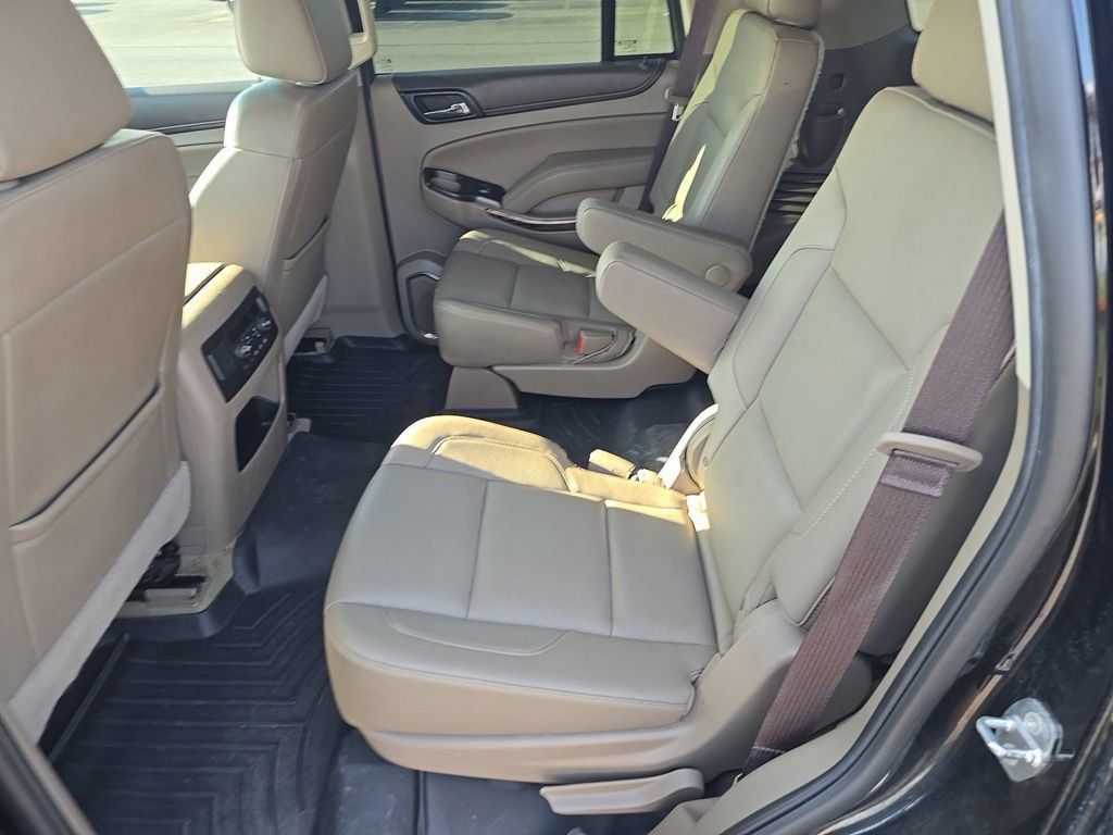 Used 2018 GMC Yukon SLT w/ Premium Edition AWD/4WD image 13