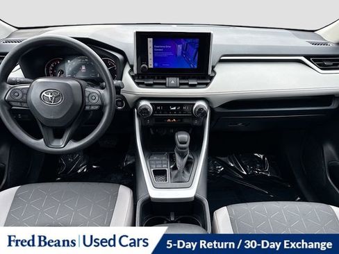 Used 2025 Toyota RAV4 XLE image 23