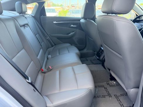 Used 2017 Chevrolet Impala LT w/ Leather Package FWD image 15