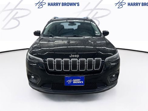 Used 2019 Jeep Cherokee Latitude w/ Cold Weather Group AWD/4WD image 6