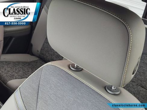 Used 2024 Chevrolet Colorado ZR2 w/ Technology Package image 22