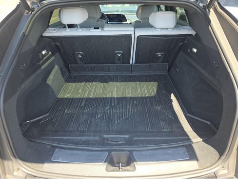 Used 2024 Cadillac Lyriq Luxury w/ LPO, Floor Liner Package AWD/4WD image 10