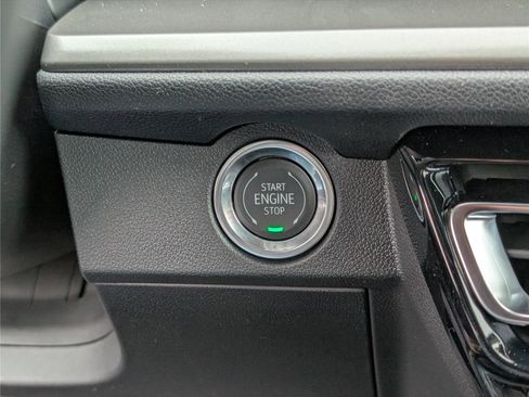 New 2026 Chevrolet Traverse LT w/ Driver Confidence Package image 21