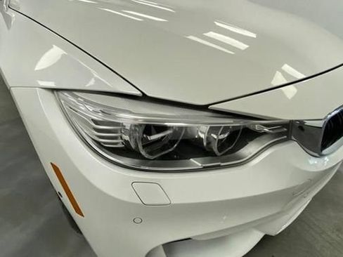 Used 2016 BMW M4 Convertible RWD image 19