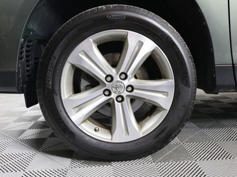 Used 2013 Toyota Highlander Limited image 9