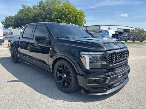 Used 2025 Ford F150 Lariat w/ Equipment Group 502A High AWD/4WD image 3