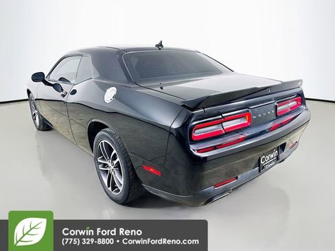 Used 2018 Dodge Challenger GT w/ Driver Convenience Group AWD/4WD image 5