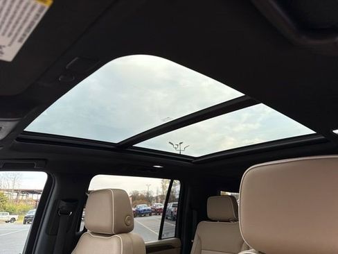 Certified 2023 Chevrolet Suburban Premier image 18