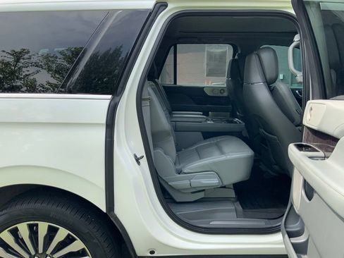 Used 2021 Lincoln Navigator L Reserve w/ Luxury Package AWD/4WD image 26