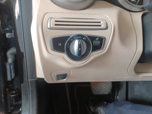 Used 2020 Mercedes-Benz C 300 Sedan image 20