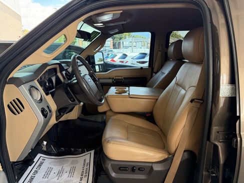 Used 2016 Ford F350 Lariat w/ Lariat Interior Package AWD/4WD image 5