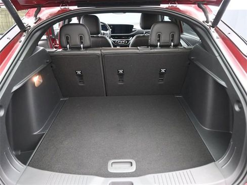 Used 2024 Buick Envista Sport Touring w/ Convenience I Package image 14