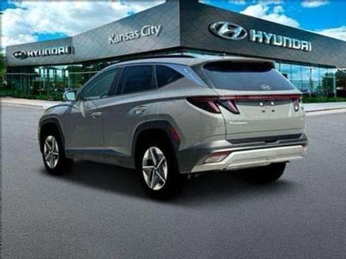New 2025 Hyundai Tucson SEL image 2