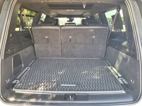 Used 2024 Jeep Grand Wagoneer L Series III image 23