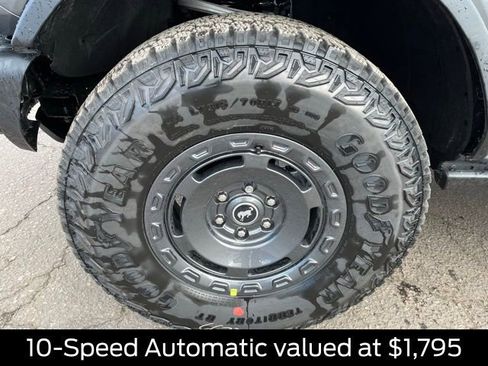 New 2025 Ford Bronco Badlands image 11