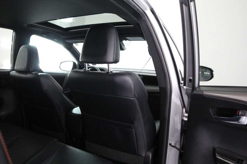Used 2017 Toyota RAV4 SE AWD/4WD image 41