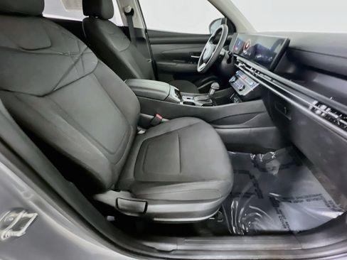 Used 2025 Hyundai Tucson SE FWD image 31