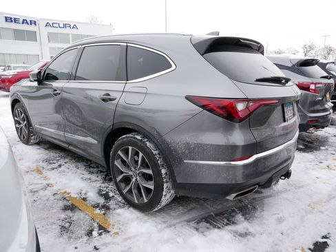 Used 2023 Acura MDX SH-AWD w/ Technology Package image 4